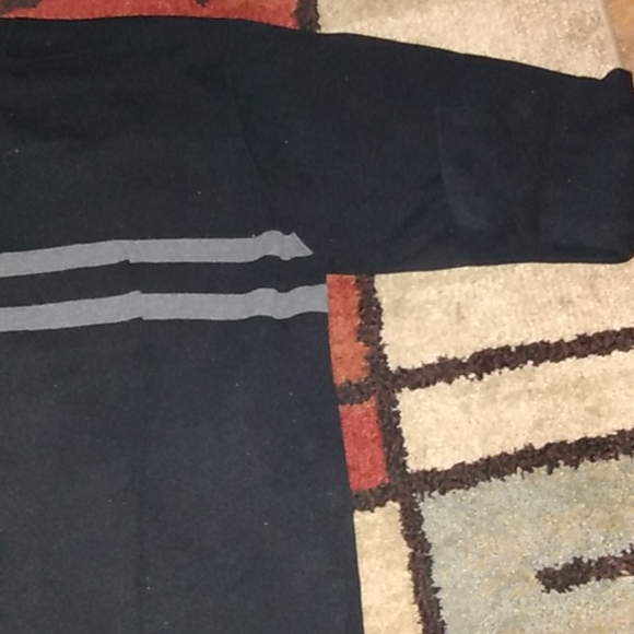 Gap Sweater - Picture 3 of 9